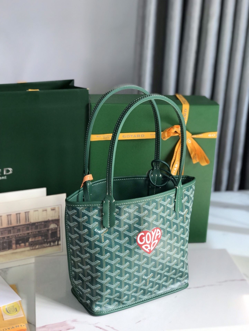 Goyard Shopping Bags